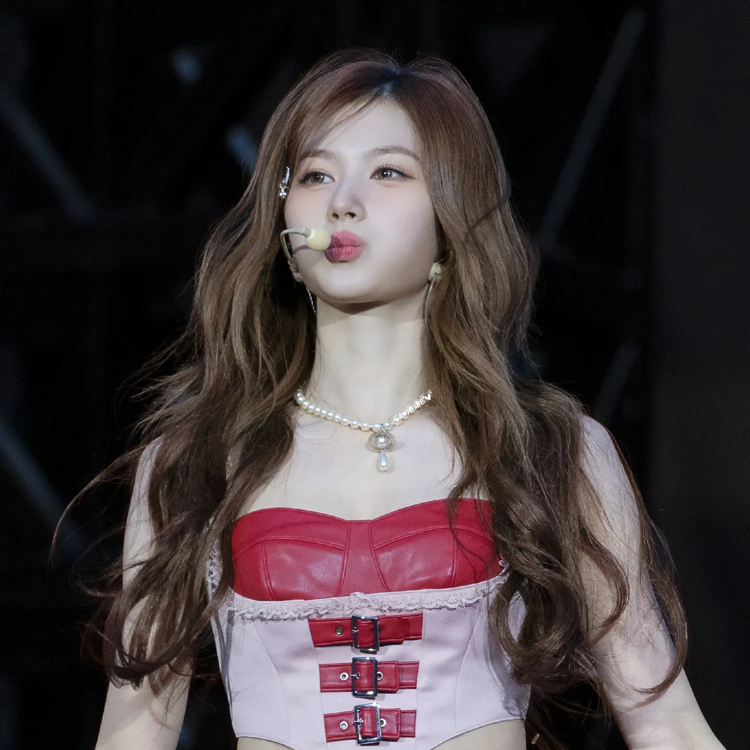 Sana (TWICE)粉絲拍下的瞬間