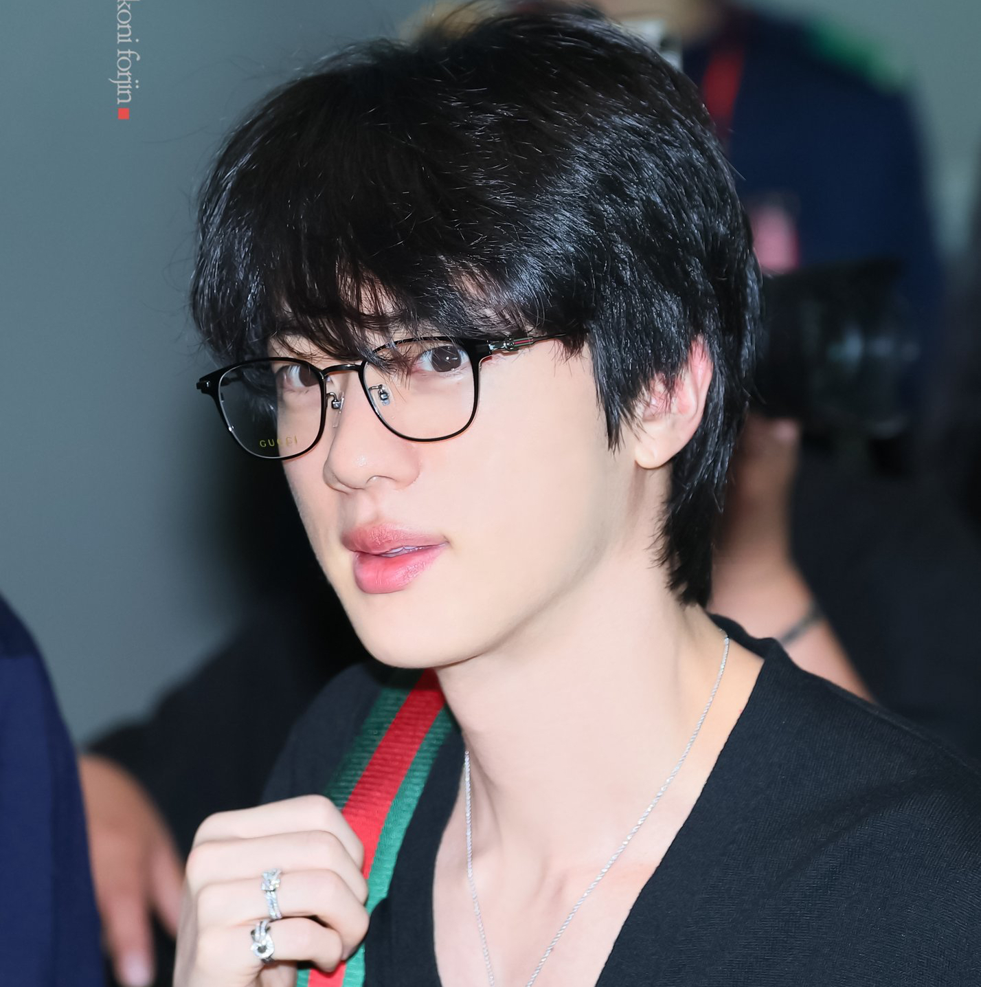 Potret di balik layar Jin (BTS)