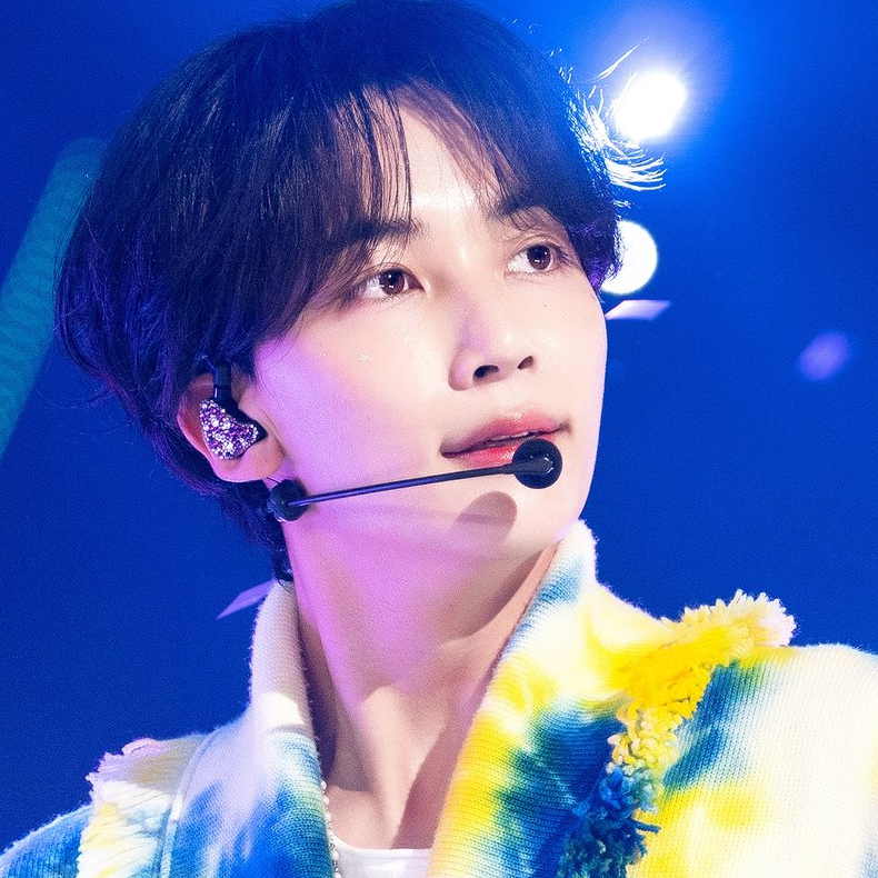 Recent activity shot of Jeonghan (SEVENTEEN)