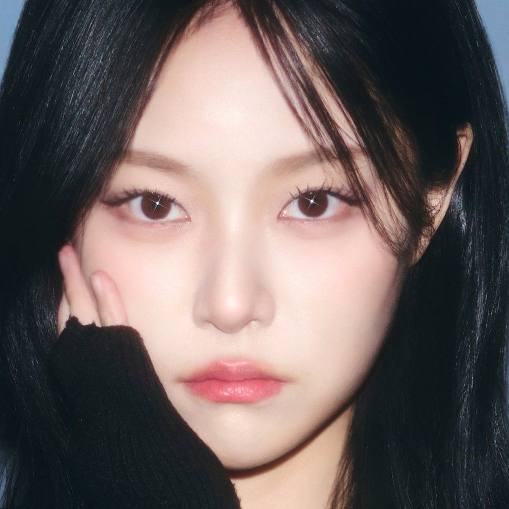 A moment captured by Loossemble's fan