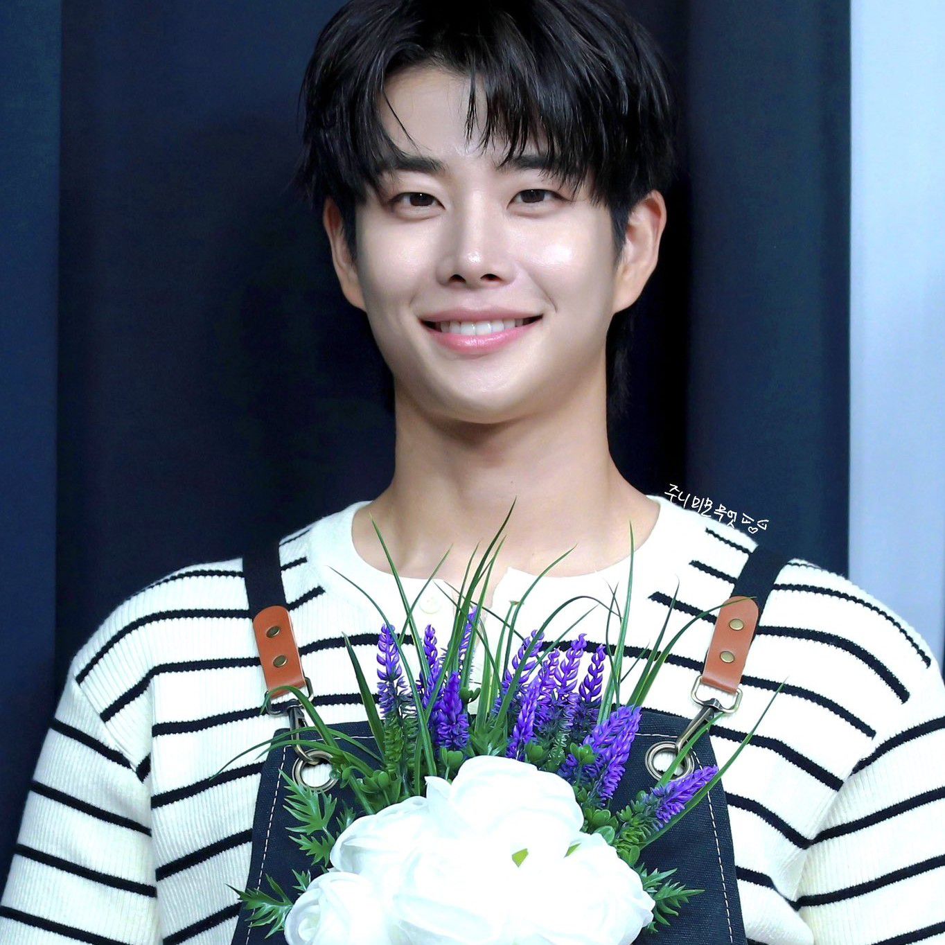 Behind-the-scenes cut of MJ (ASTRO)