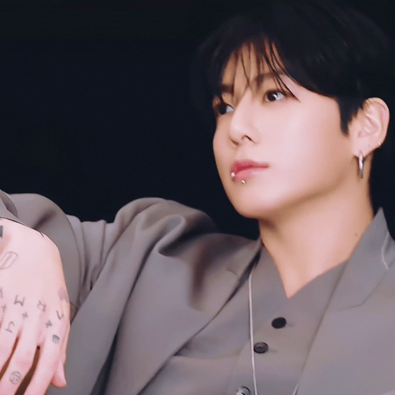 Momen yang diabadikan oleh penggemar Jungkook (BTS)