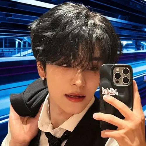 Today's hottest K-pop community feed