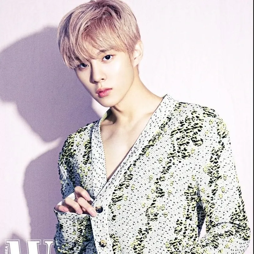 キム・ウソクの舞台裏ショット