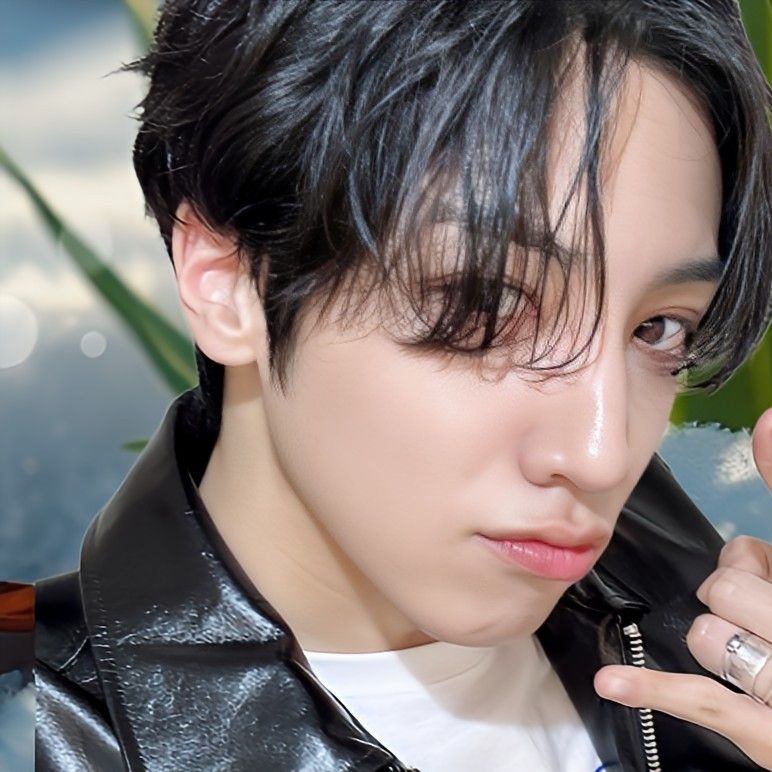 Recent activity shot of Wooseok (PENTAGON)