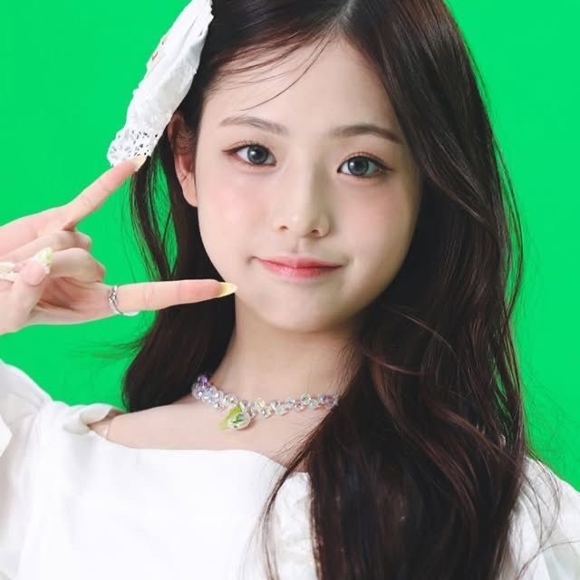 イム・ソウォン (UNIS)の最新写真