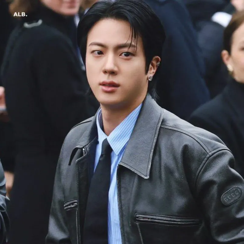 Momen yang diabadikan oleh penggemar Jin (BTS)