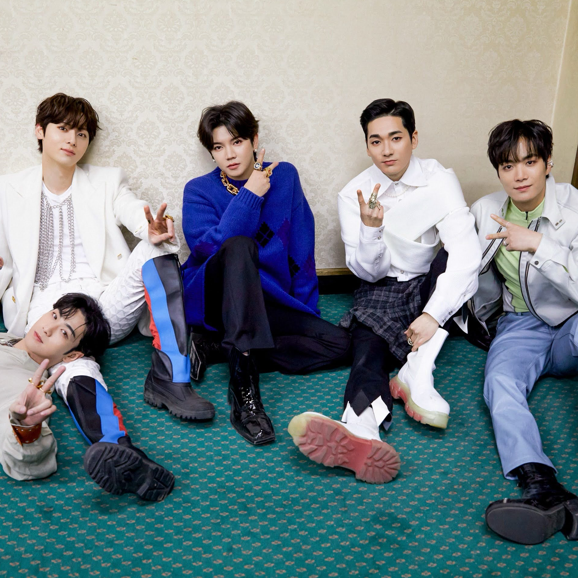 A moment captured by NU'EST's fan