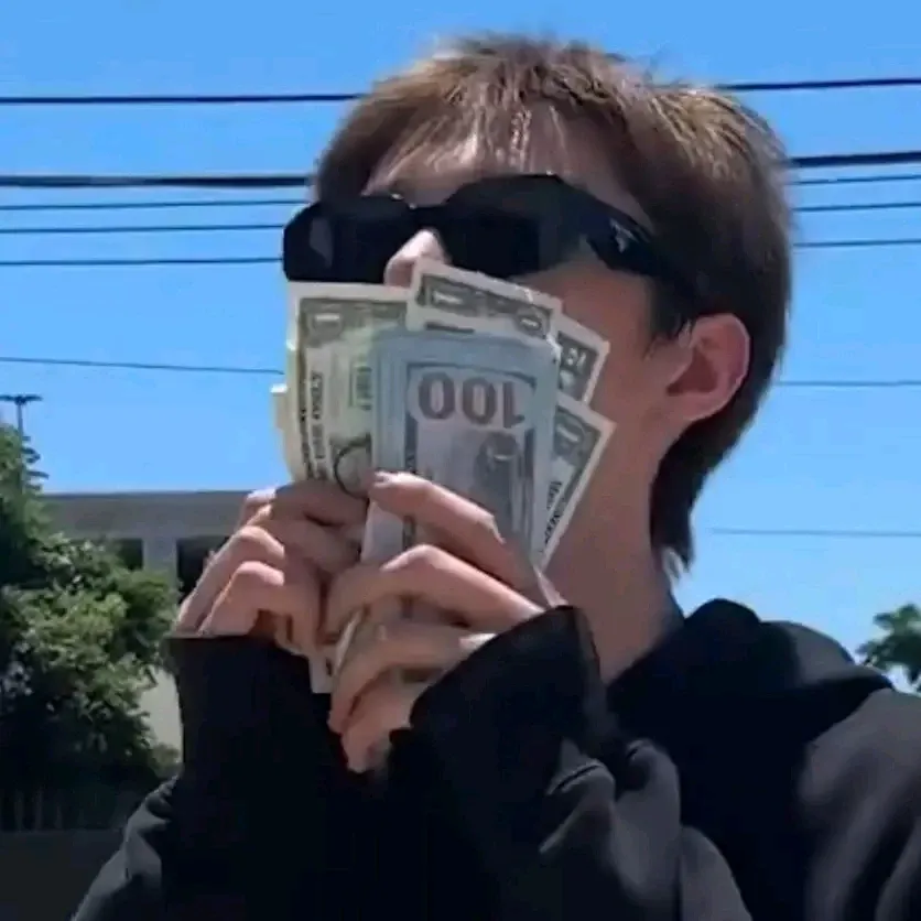 Martin (CORTIS)的最新活动照片