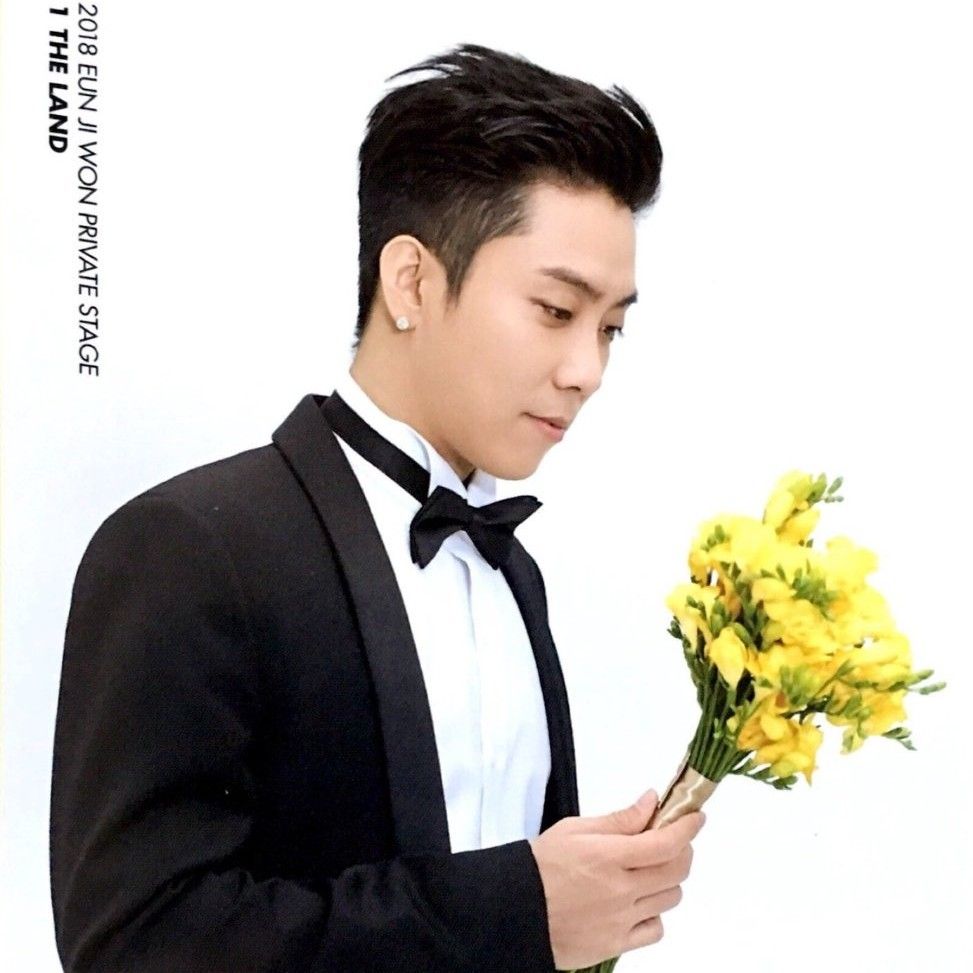 A moment captured by Eun Jiwon (SECHSKIES)'s fan