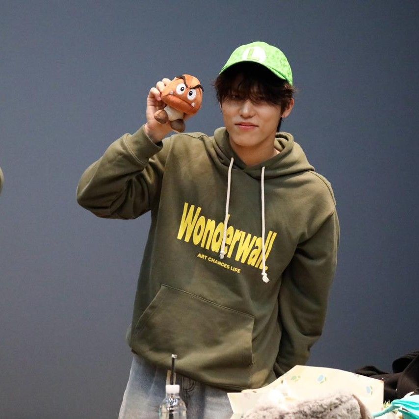 Latest photo of TREASURE