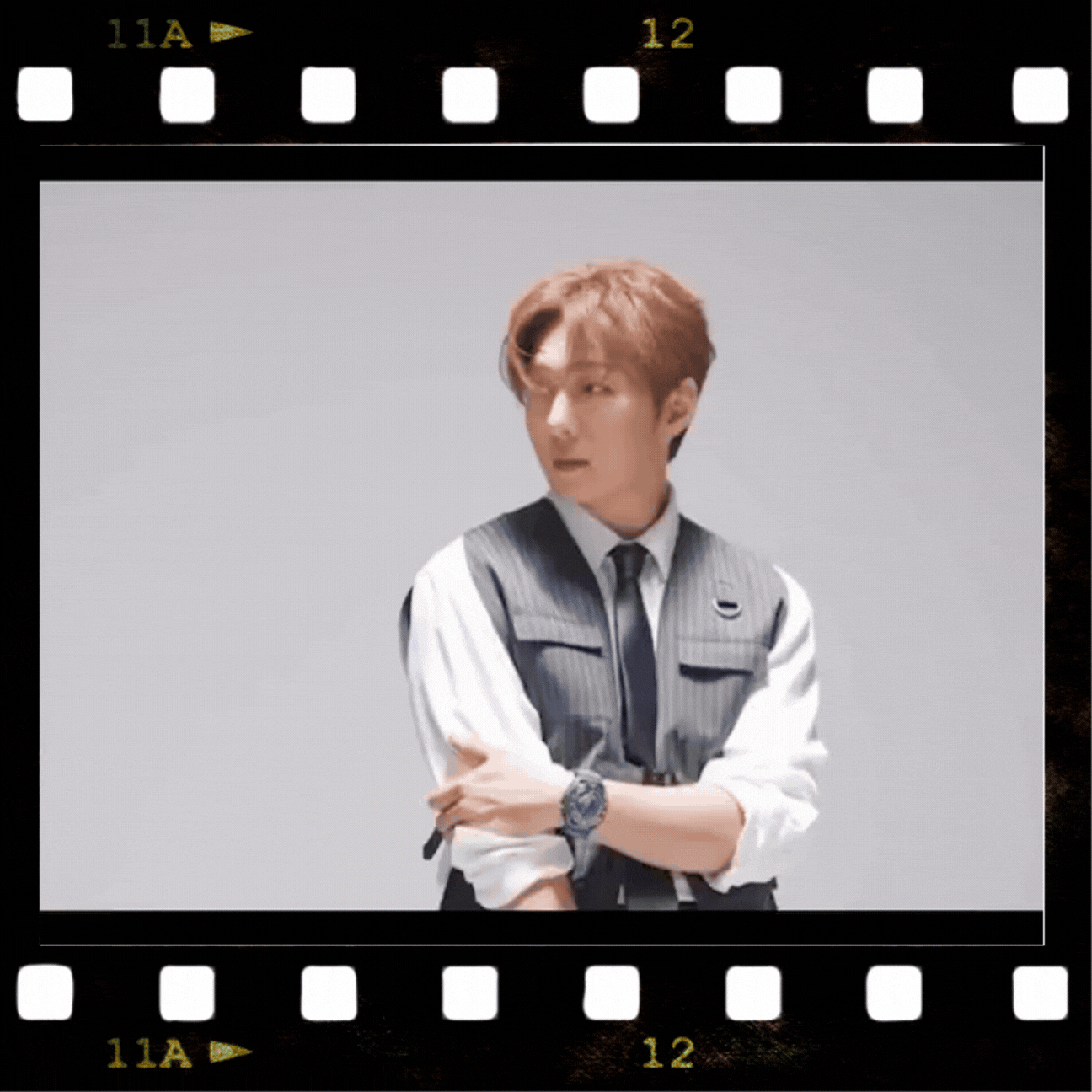 Behind-the-scenes cut of Lee Changsub (BTOB)