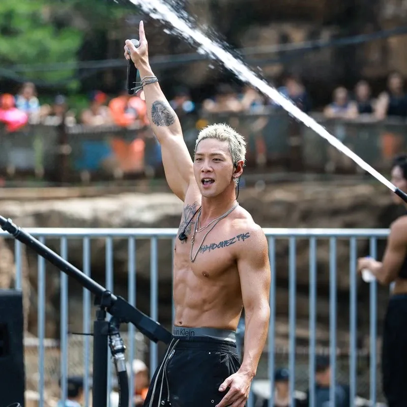 백호의 최신 사진