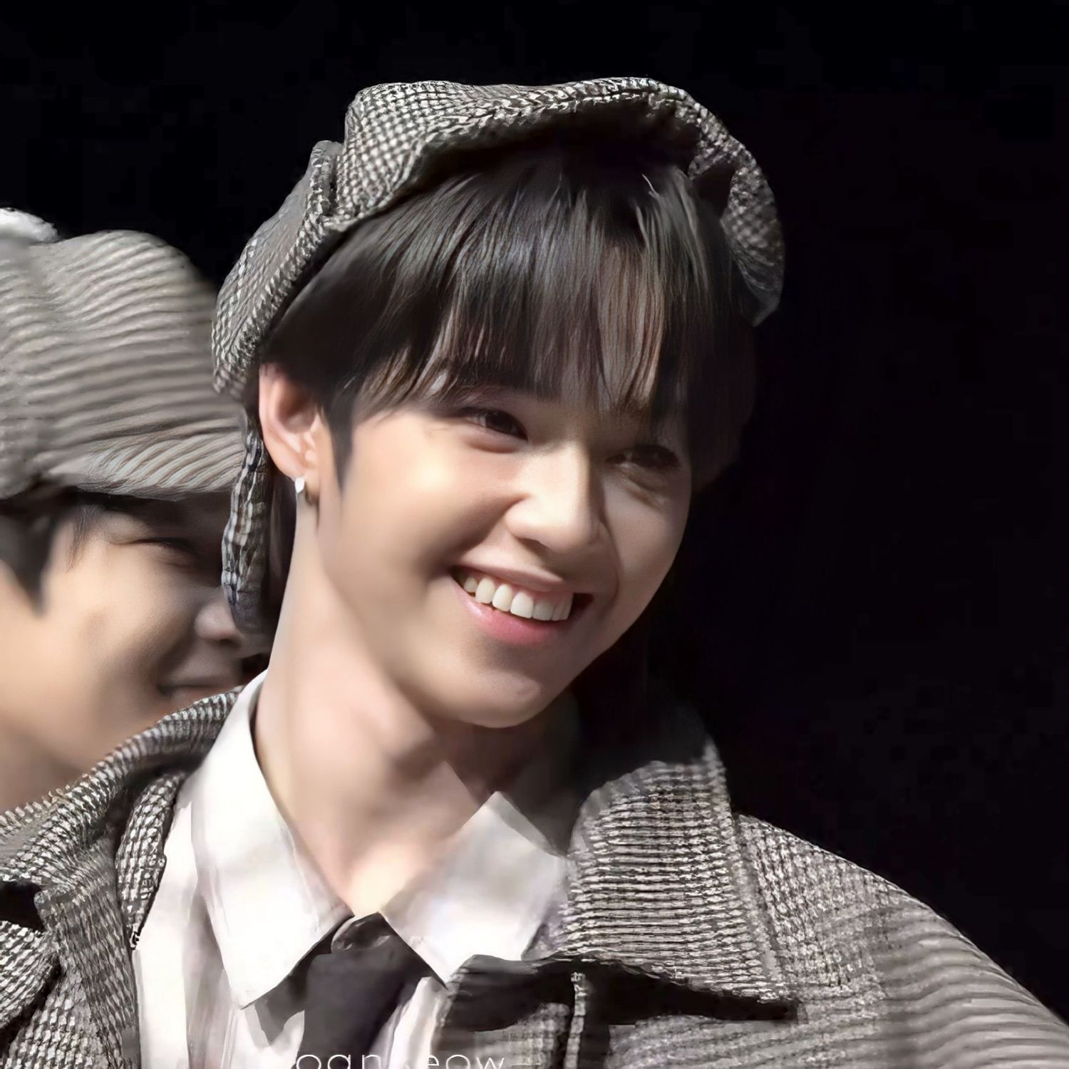 A moment captured by JL (AHOF)'s fan