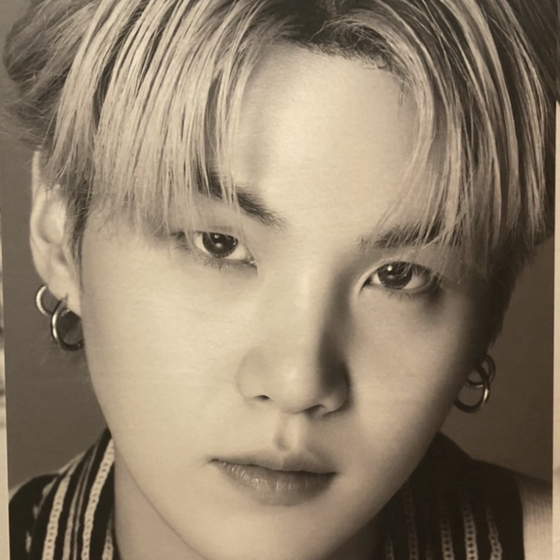 슈가 (방탄소년단)의 최신 사진