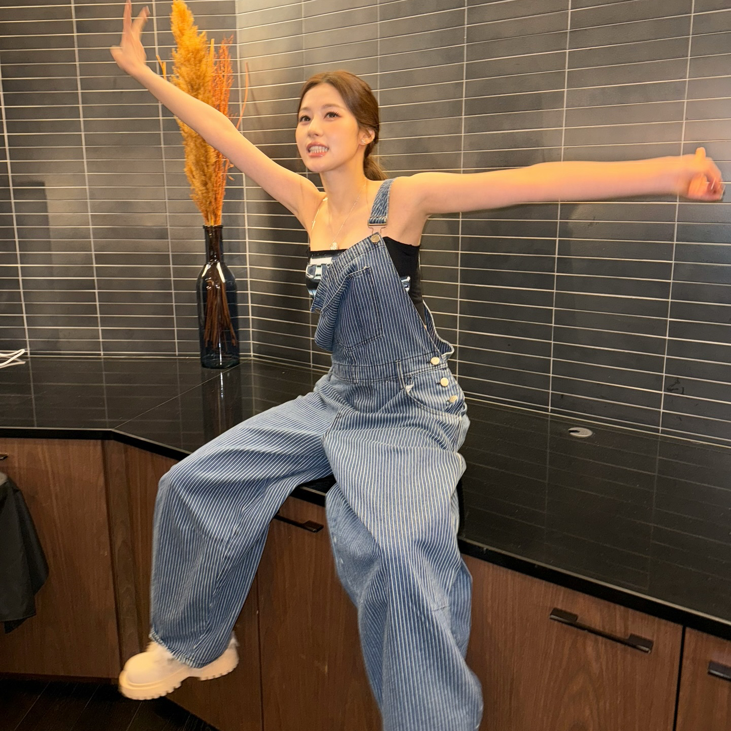 Sana (TWICE)的幕後花絮