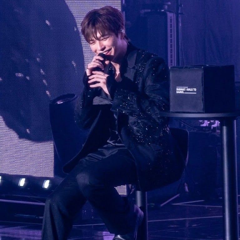 강다니엘의 비하인드 컷