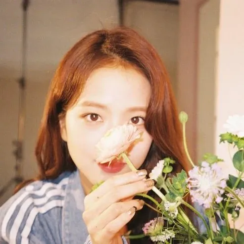 Foto terbaru Jisoo (BLACKPINK)