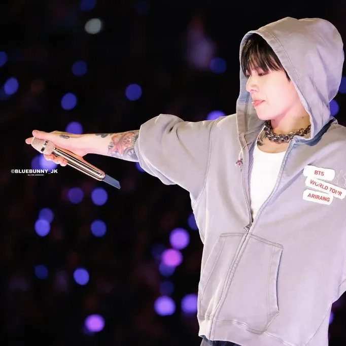 Latest photo of Jungkook (BTS)