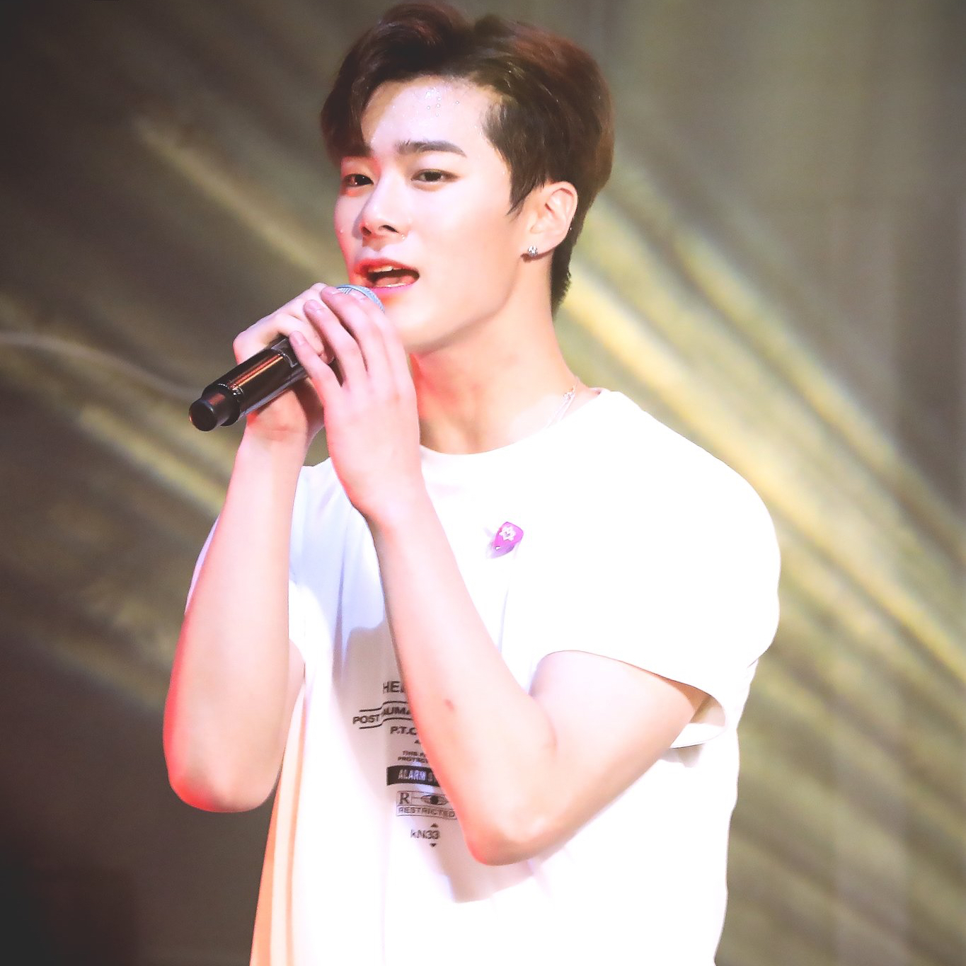 Behind-the-scenes cut of Moonbin (ASTRO)