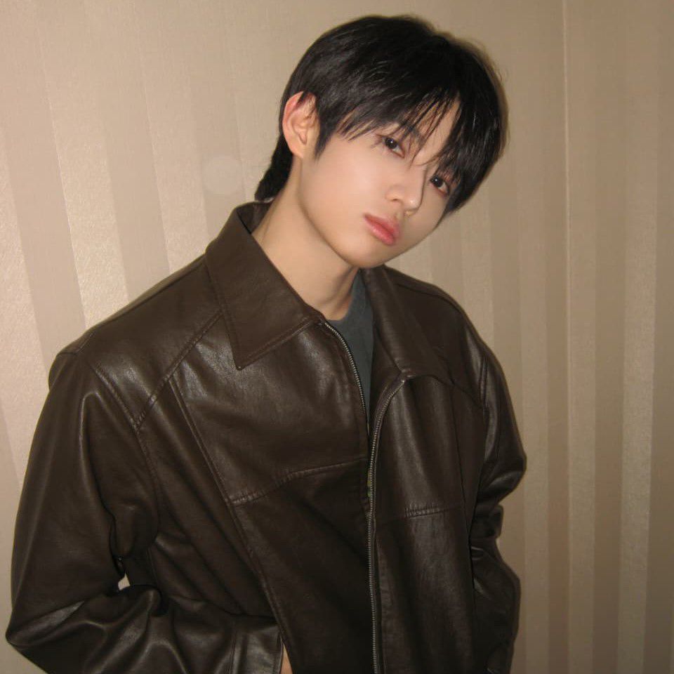 Recent activity shot of Jang yonghoon (IDID)