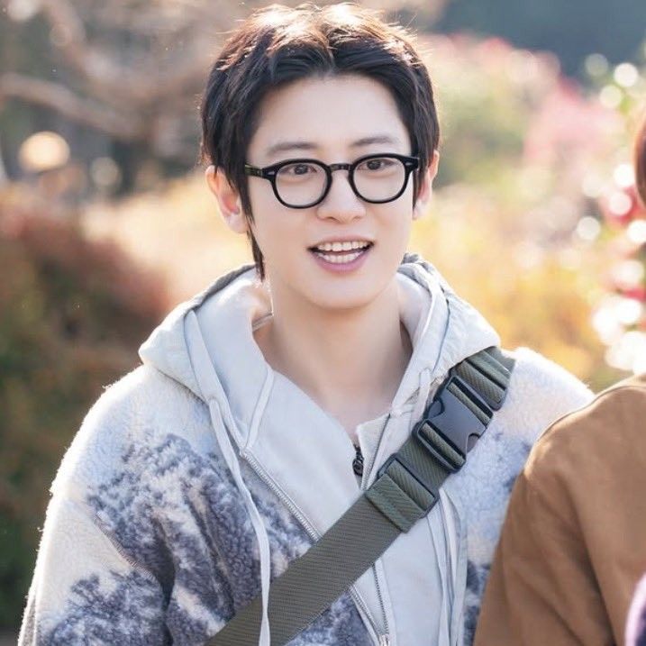 Foto terbaru Chanyeol (EXO)