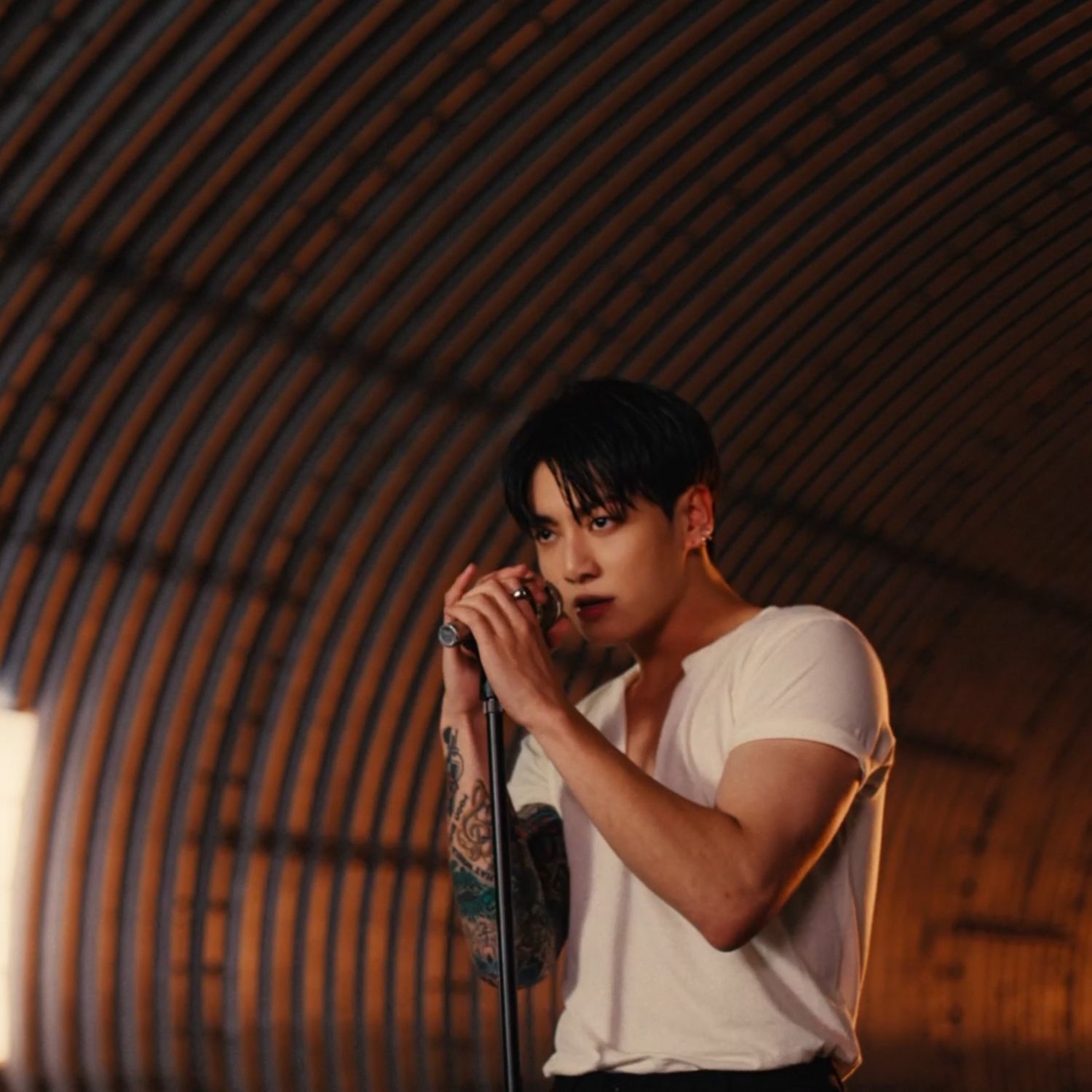 A moment captured by Jungkook (BTS)'s fan