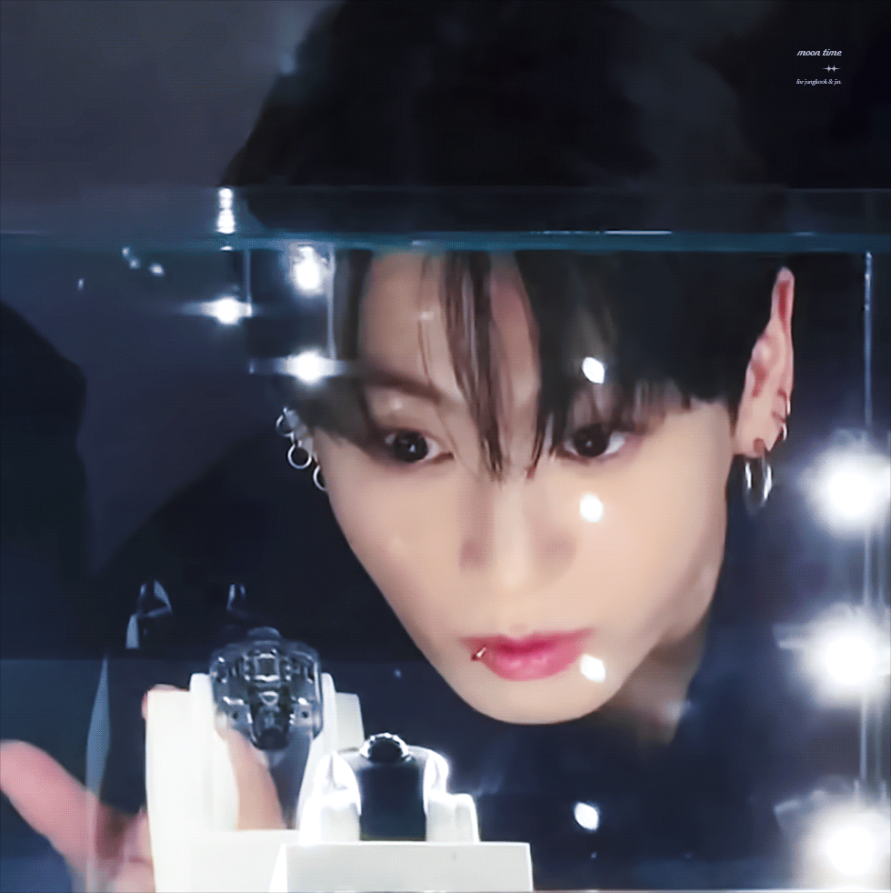 Latest photo of Jungkook (BTS)