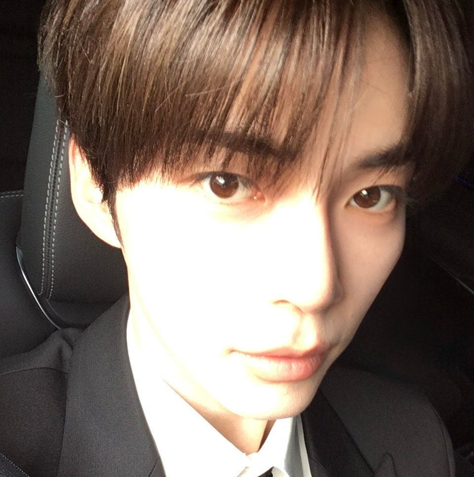 成韩彬 (ZEROBASEONE)的幕后花絮