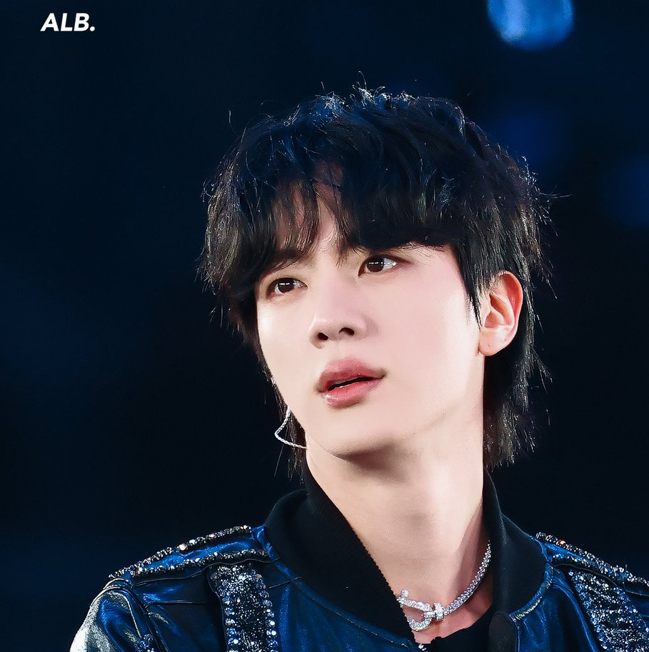 Behind-the-scenes cut of Jin (BTS)