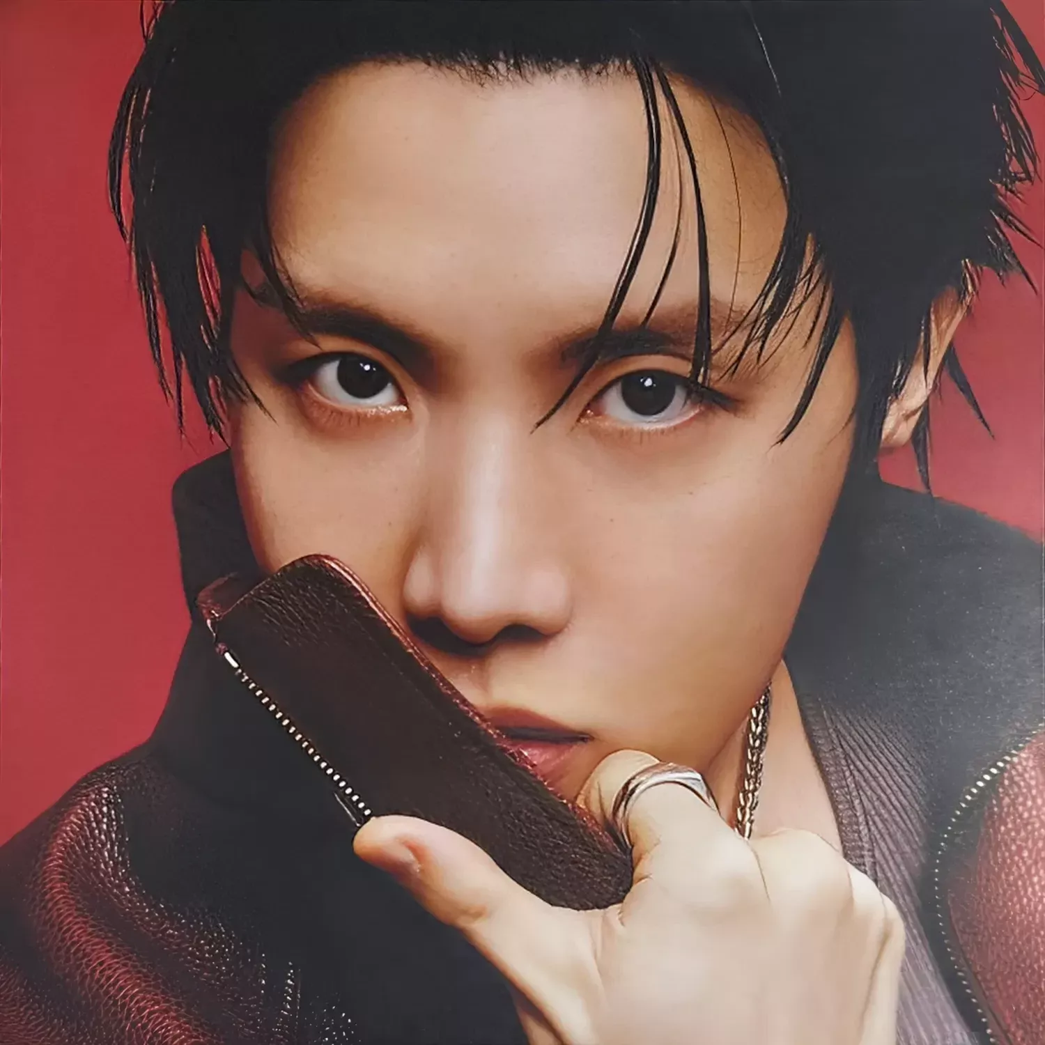 Foto terbaru j-hope (BTS)