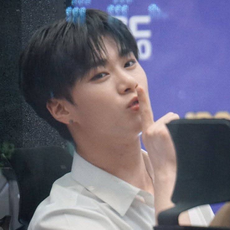 Latest photo of Moonbin (ASTRO)