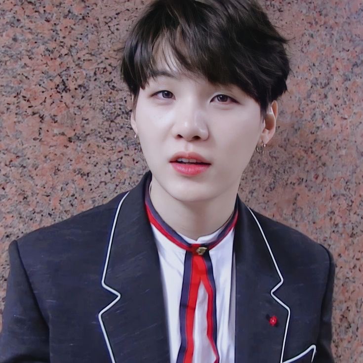 Foto terbaru SUGA (BTS)