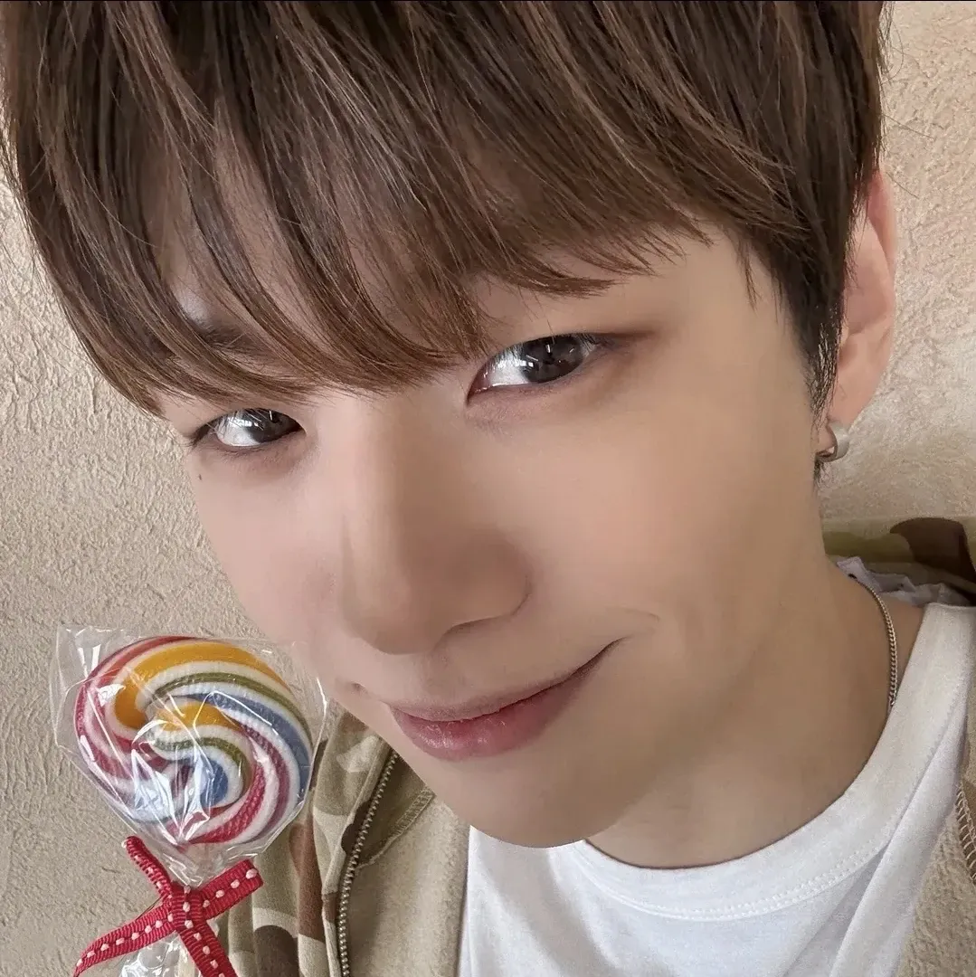 Latest photo of Kang Daniel