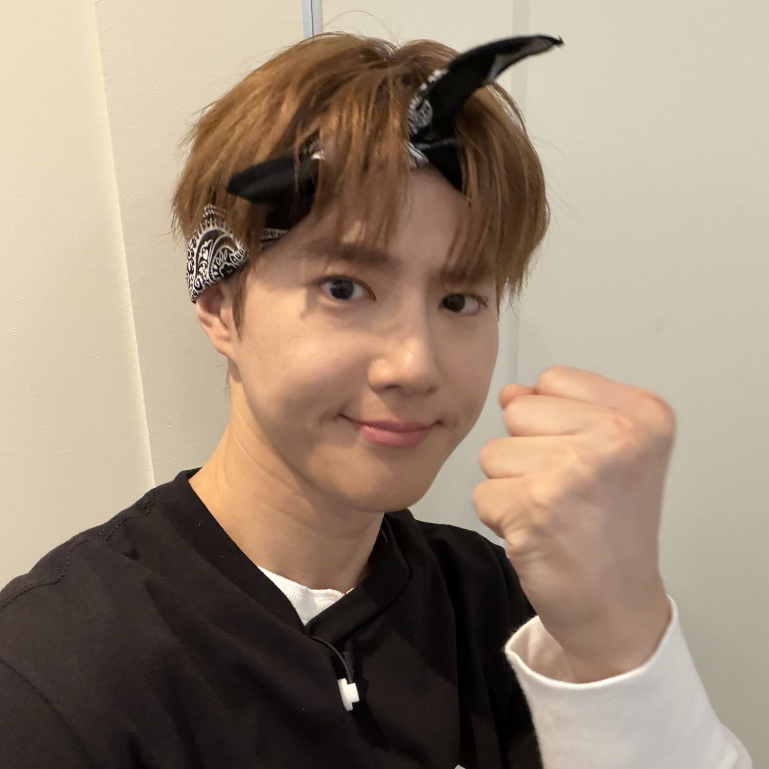 Behind-the-scenes cut of Suho (EXO)