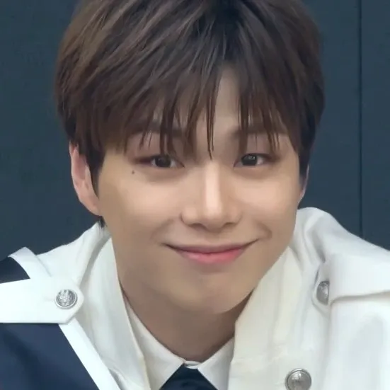 Foto aktivitas terbaru Kang Daniel