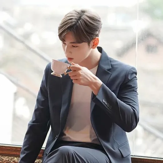 Recent activity shot of Eunwoo (ASTRO)