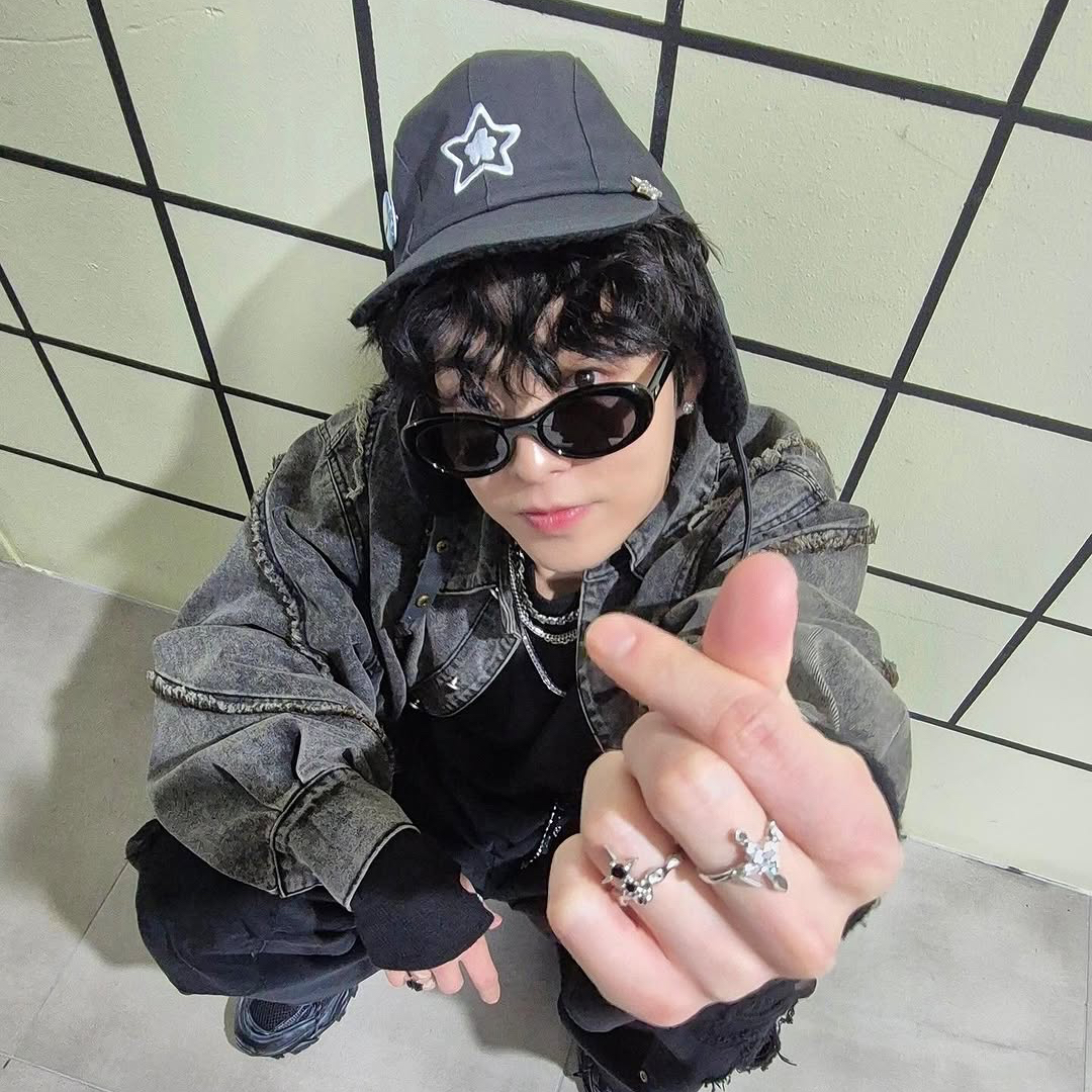 A moment captured by Xiumin (EXO)'s fan