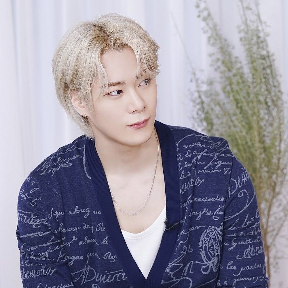 Foto aktivitas terbaru ASTRO