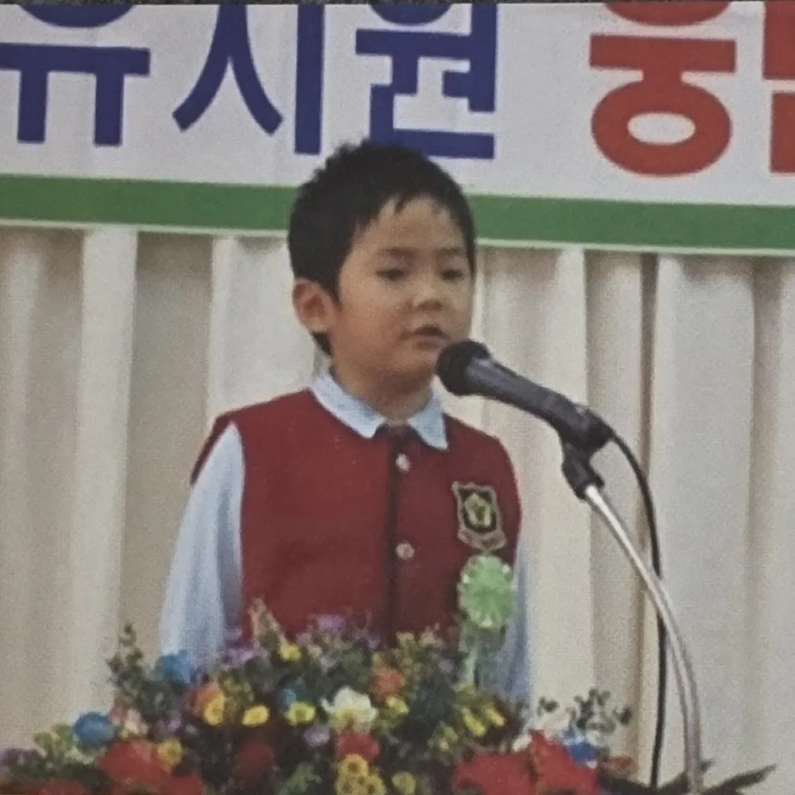 Latest photo of Sung Hanbin (ZEROBASEONE)