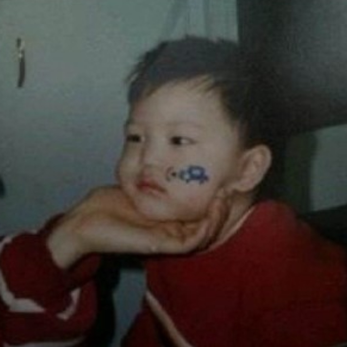 Behind-the-scenes cut of Yook Sungjae (BTOB)