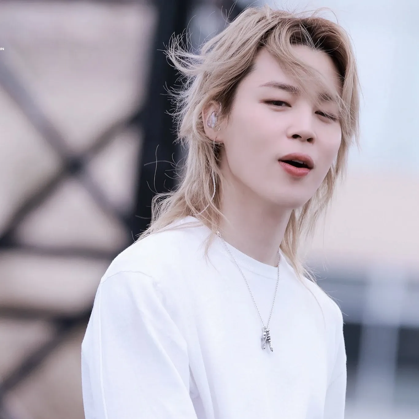 Foto aktivitas terbaru Jimin (BTS)