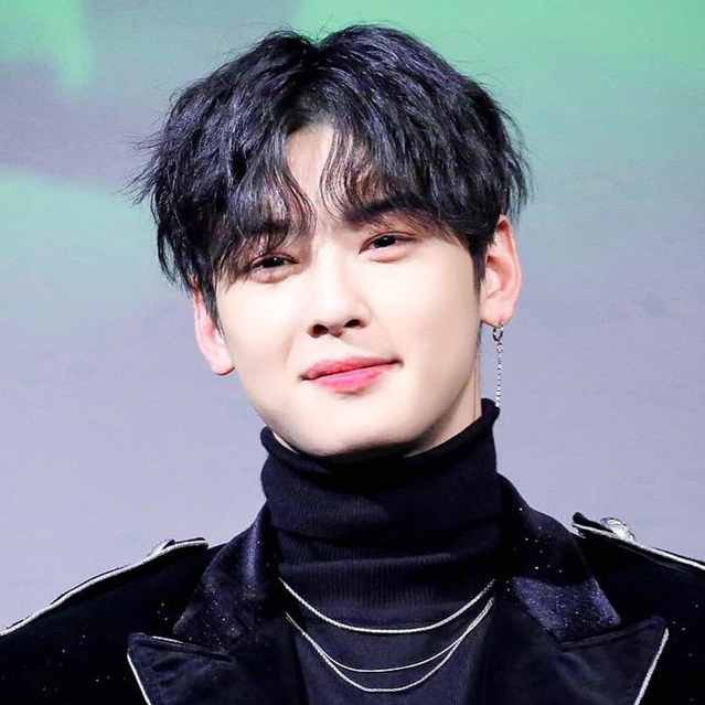 Latest photo of Eunwoo (ASTRO)
