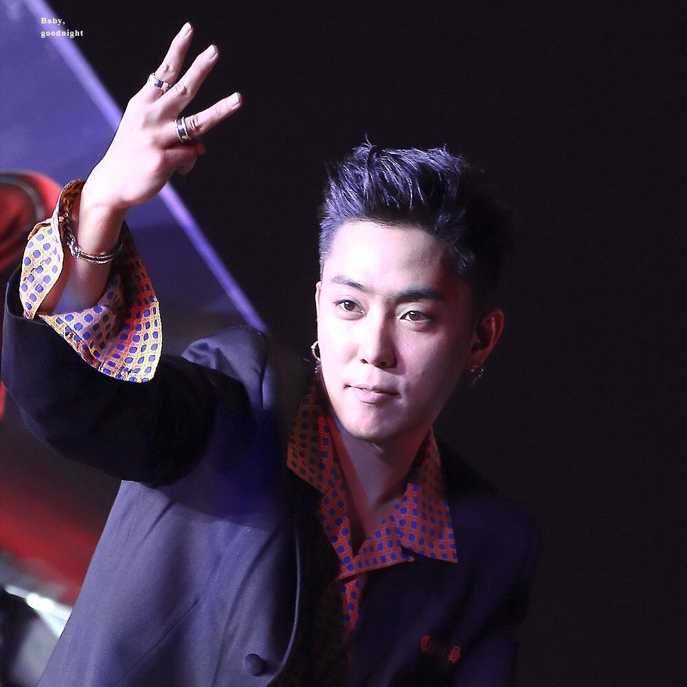 Recent activity shot of Eun Jiwon (SECHSKIES)