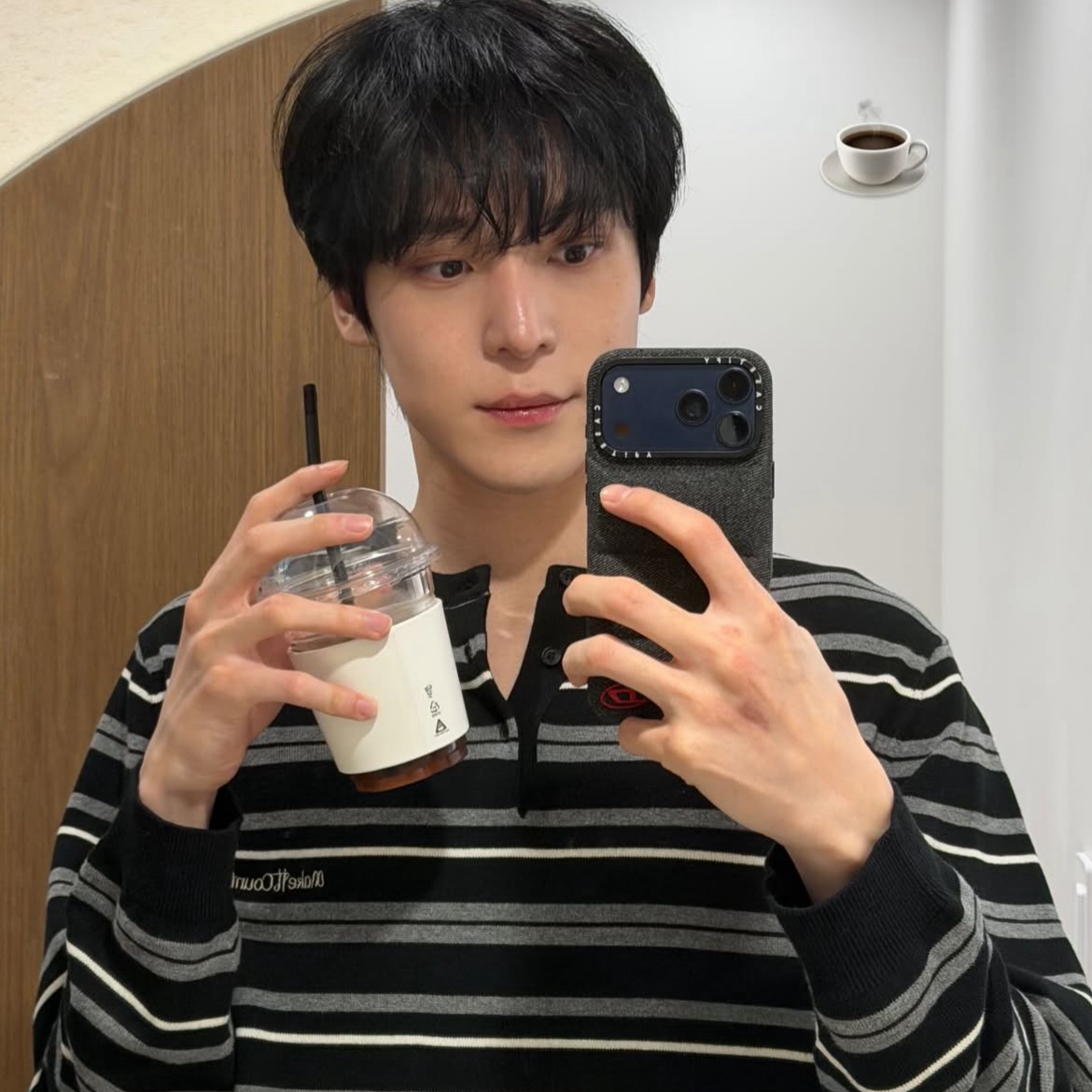 Behind-the-scenes cut of Yunho (ATEEZ)