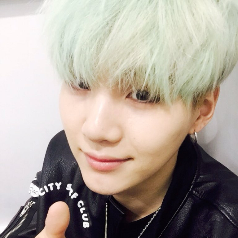 A moment captured by SUGA (BTS)'s fan