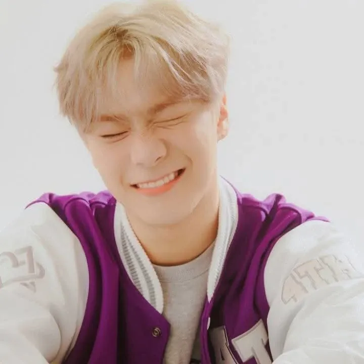 Behind-the-scenes cut of Moonbin (ASTRO)