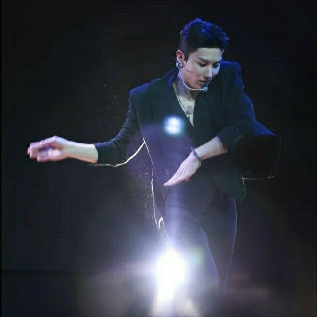 Behind-the-scenes cut of Jongup (B.A.P)