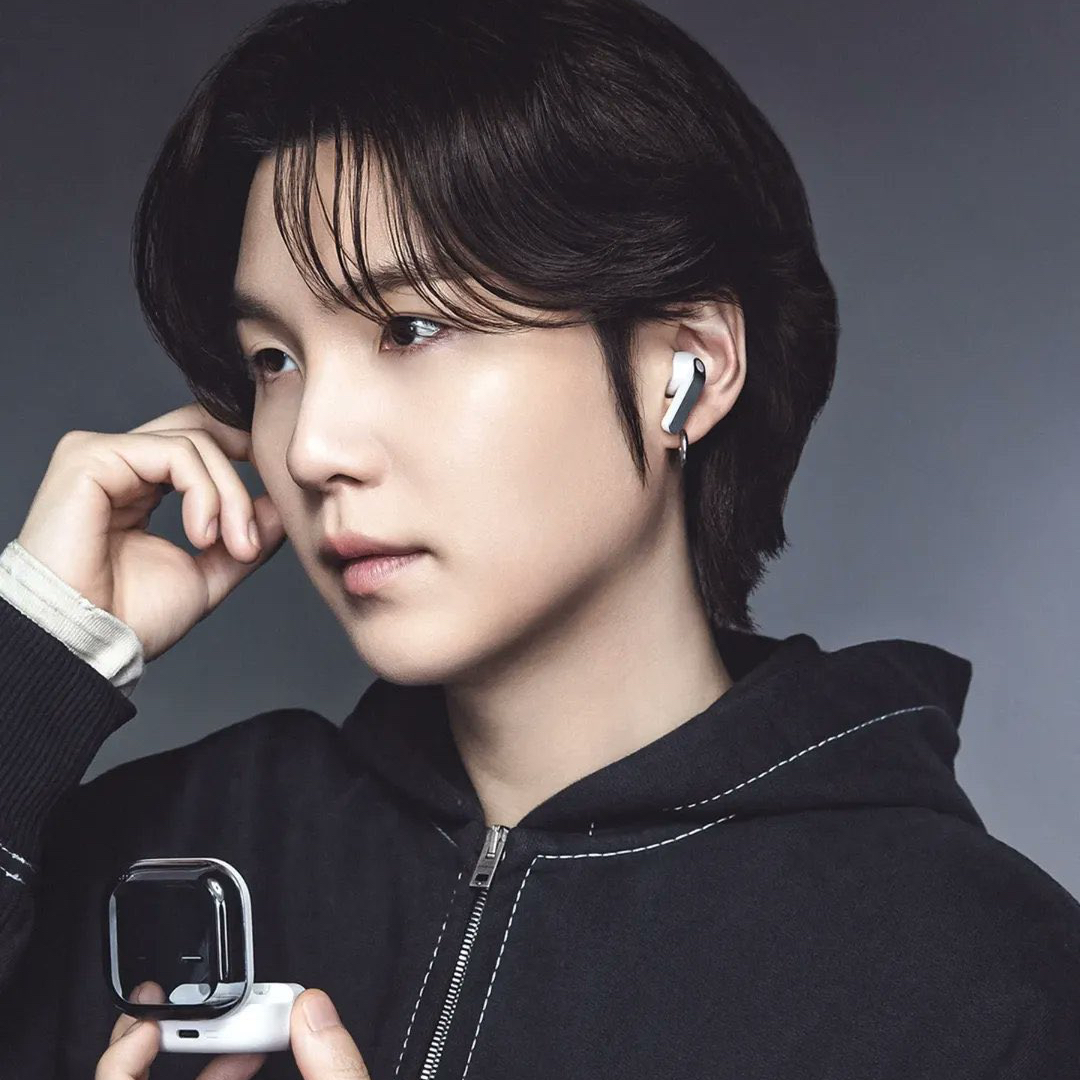 Foto aktivitas terbaru SUGA (BTS)