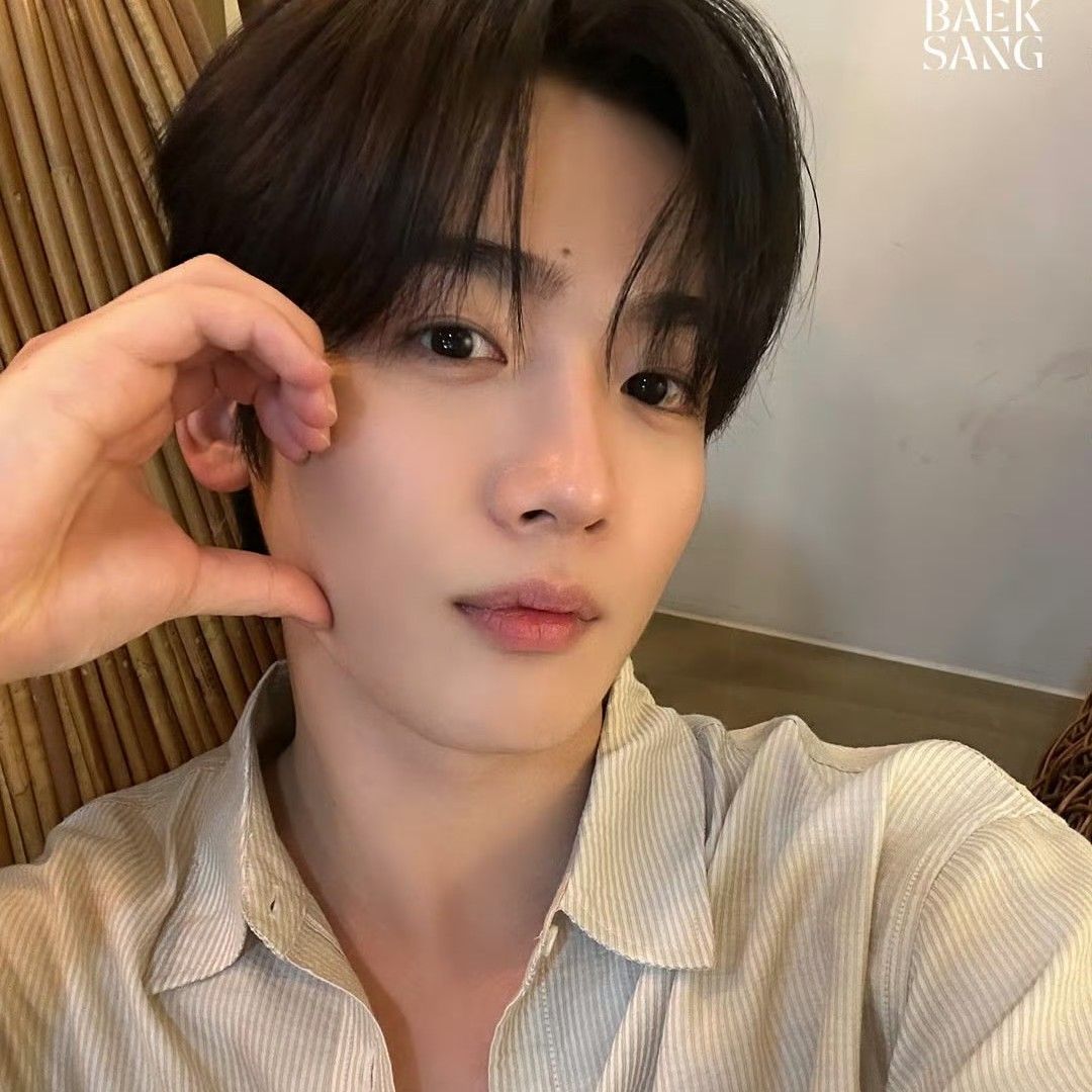 Behind-the-scenes cut of Kim Yohan (WEi)